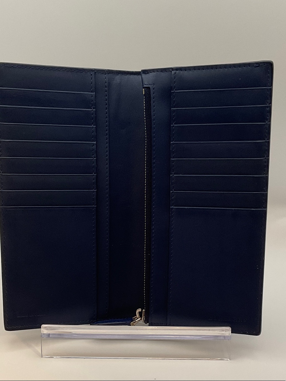 Burberry Navy Blue Leather wallet NWOTS - Picture 6 of 13